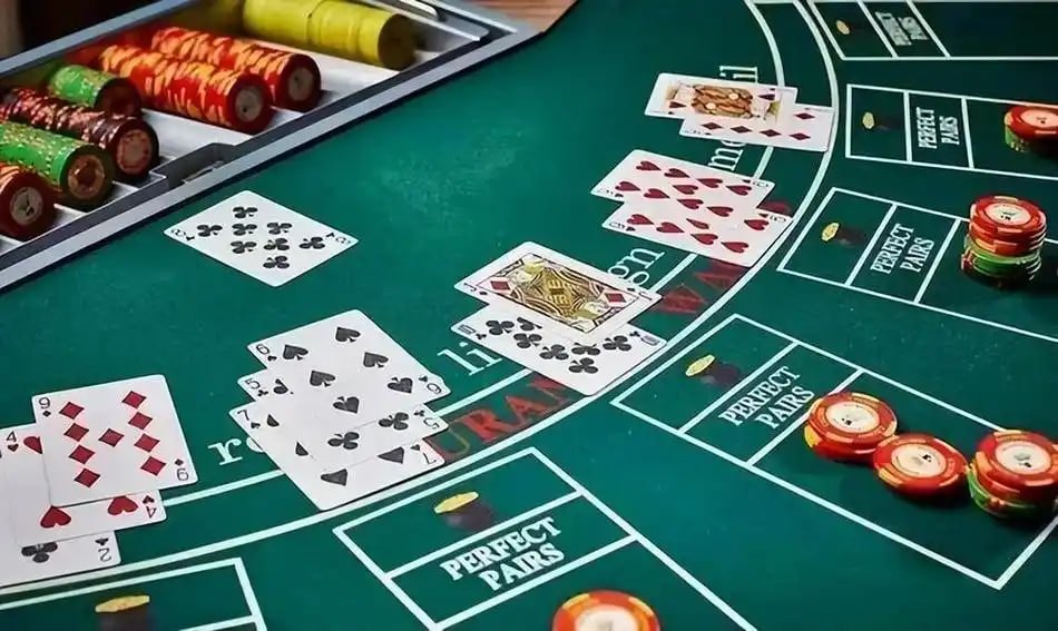 ksjili ငါးပစ်ဂိမ်း Fishing War Boss Raid Jackpot မြန်မာ ကစားသမားများ ကစားနေသောမြင်ကွင်း